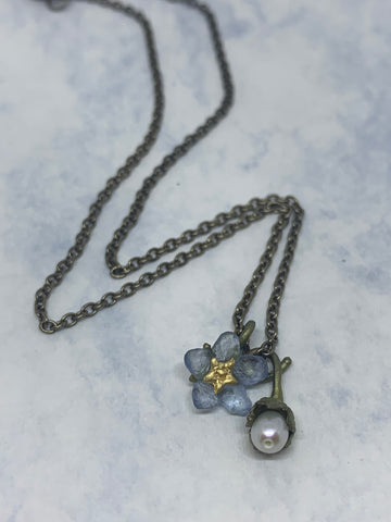 Forget Me Not with pearl Necklace