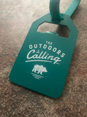 The outdoors is calling luggage tag